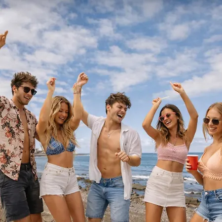 Апартаменты Party Coast For Young Travelers