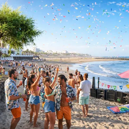Апартаменты Party Coast For Young Travelers Плая-де-лас-Америкас