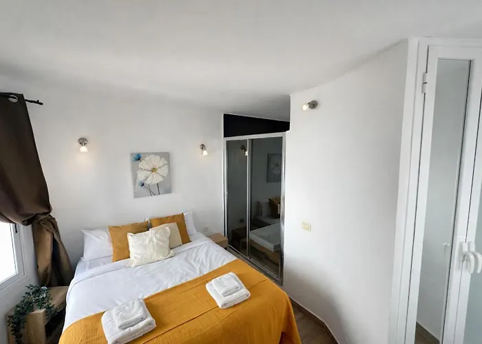 Apartment Party Coast For Young Travelers