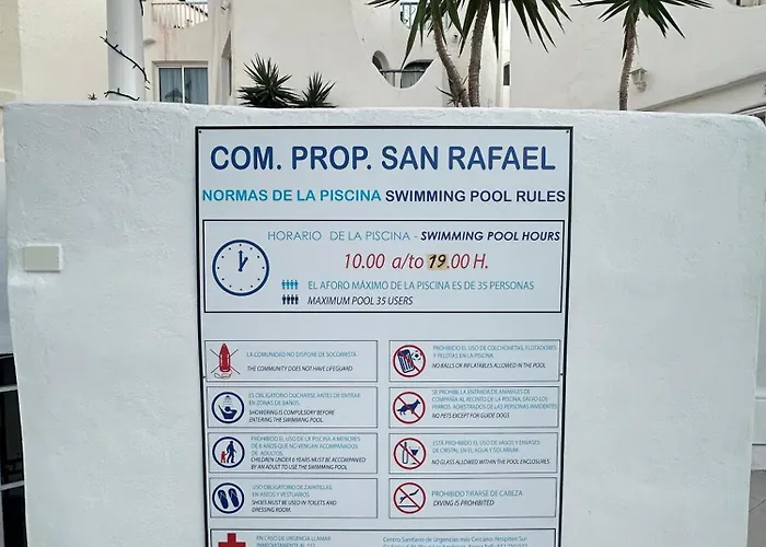 Party Coast For Young Travelers Apartment *