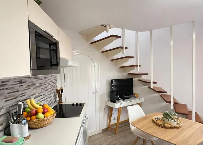 Apartment Party Coast For Young Travelers *