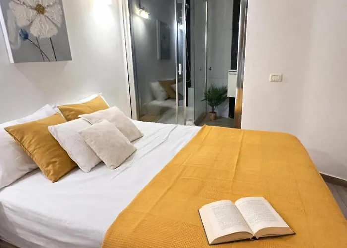 Party Coast For Young Travelers * بلايا ذي لاس أميريكاس